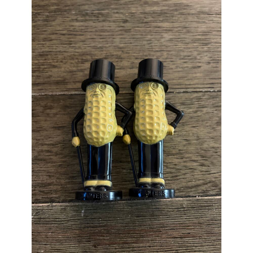 Planters Mr. Peanut Set Vintage Salt & Pepper Shakers ..Pyro Plastics